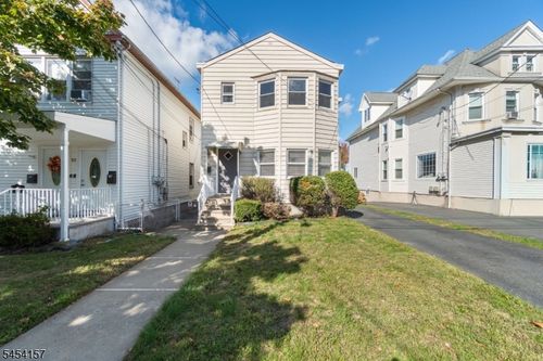 49 Livingston Ave, Lyndhurst, NJ, 07071-1001 | Card Image