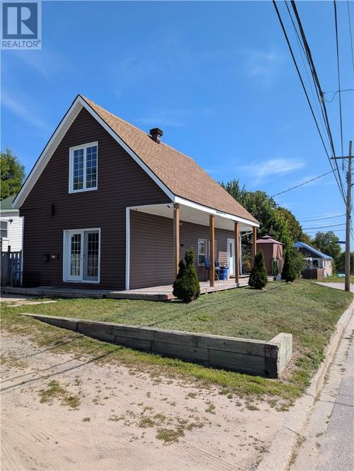 272 Lansdowne Ave, North Bay, ON, P1B6Y1 | Card Image