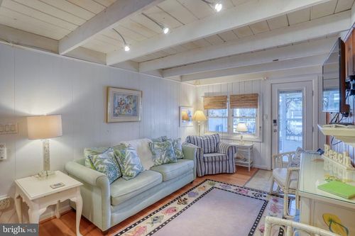 8a-8 Swedes St, DEWEY BEACH, DE, 19971-2337 | Card Image