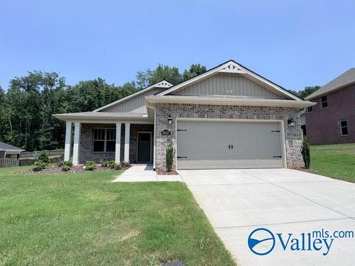 6547 Oak Meadows Dr, Owens Cross Roads, AL, 35763-4818 | Card Image