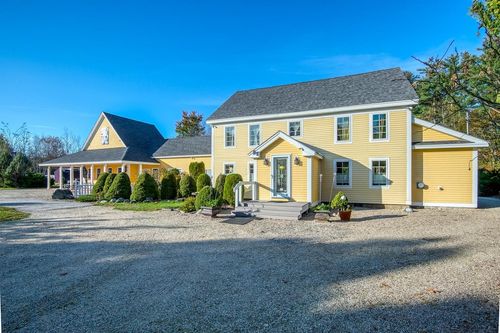 146 Calef Hwy, Barrington, NH, 03825-7232 | Card Image
