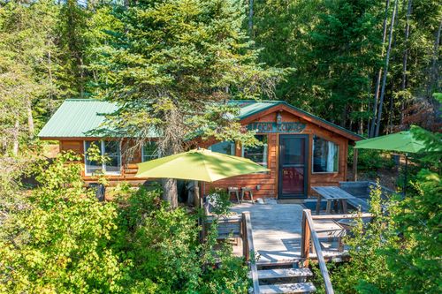1050 Lake Drive, Columbia Falls, MT, 59912 | Card Image