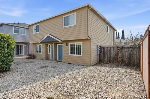 apt-19-2030 Brookhurst St, Medford, OR, 97504-5767 | Card Image