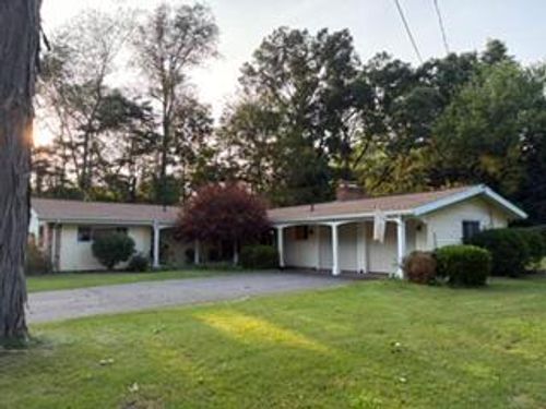 1844 N Walmont Rd, Jackson, MI, 49203-5272 | Card Image
