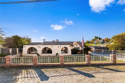 10428 Keller Ave, Riverside, CA, 92505-1352 | Card Image