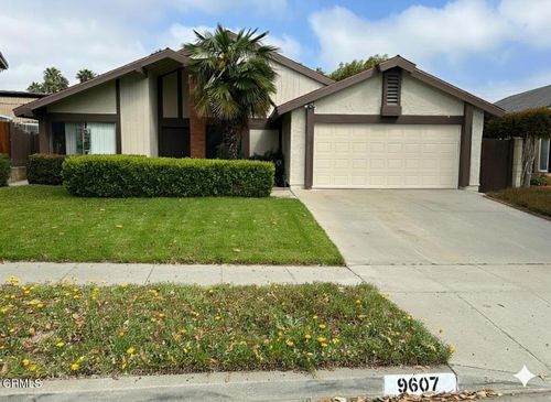 9607 Oneida St, Ventura, CA, 93004-2707 | Card Image