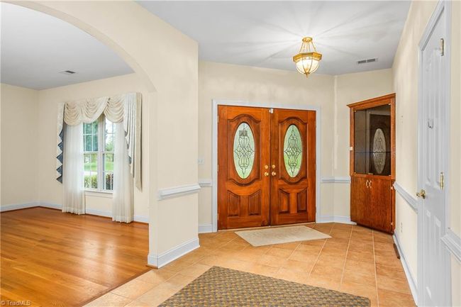 Entryway | Image 6