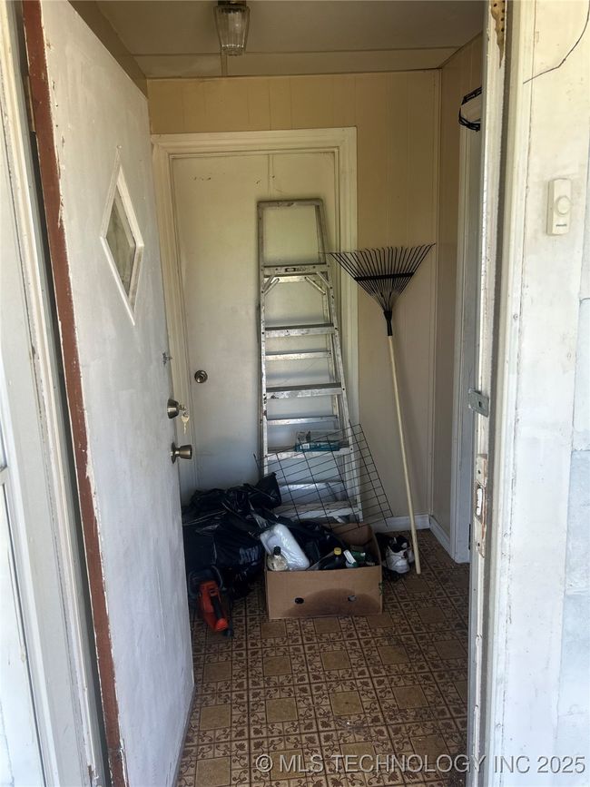 220 Comanche Ave, House other with 2 bedrooms, 1 bathrooms and null parking in McAlester OK | Image 9
