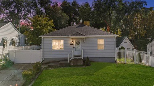 3 Gibbs Cir, South Ogden, UT, 84405-2718 | Card Image