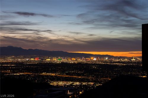 489 Rock Peak Dr, Henderson, NV, 89012-5868 | Card Image