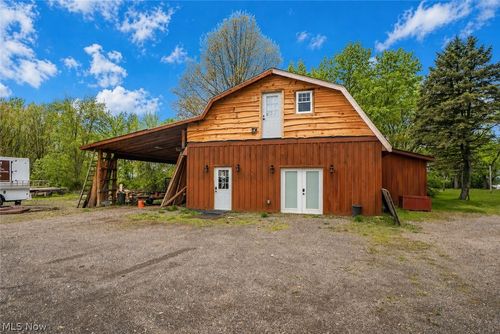 8178 Navarre Rd Sw, Massillon, OH, 44646-9472 | Card Image