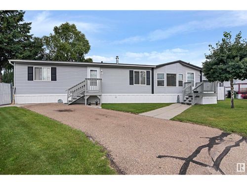 321 Evergreen Pk Nw, Edmonton, AB, T5Y4M2 | Card Image