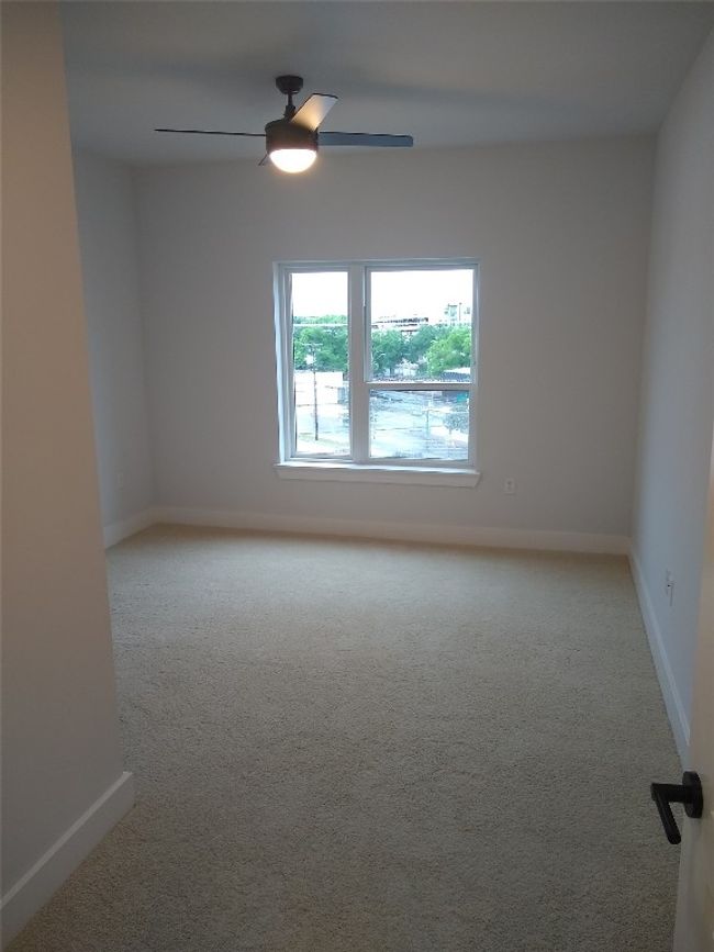 APT-403 - 2220 Webberville Rd, Condo with 1 bedrooms, 1 bathrooms and 1 parking in Austin TX | Image 10