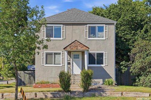 201 Av H N, Saskatoon, SK, S7L2B7 | Card Image