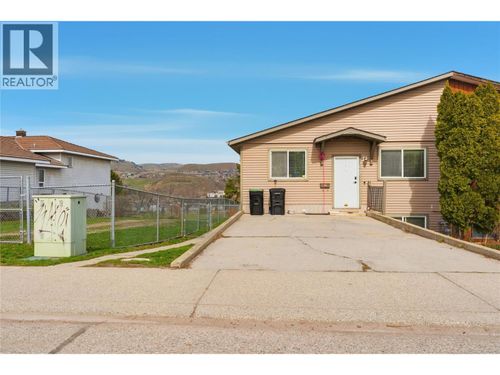 3807 15 Ave, Vernon, BC, V1T7Z8 | Card Image