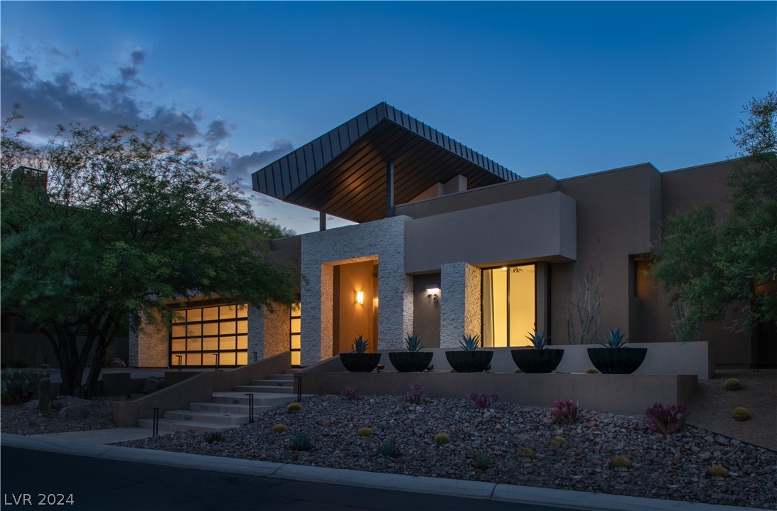 Hawk Ridge Dr, Las Vegas, NV 89135