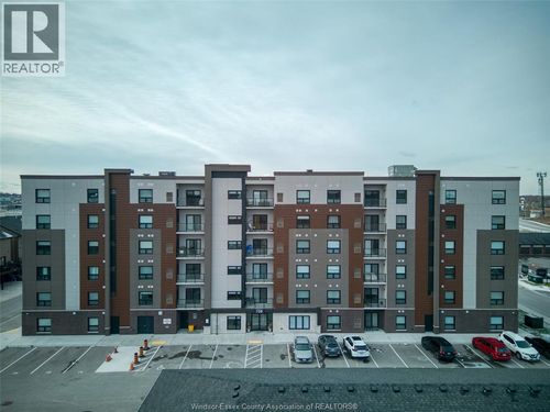 204-728 Brownstone, Lakeshore, ON, N8N2L9 | Card Image