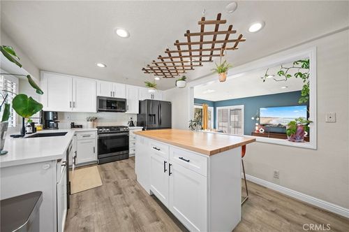 24-148 S Seneca Cir, Anaheim, CA, 92805 | Card Image