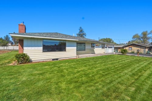 720 Sw 1st St, Madras, OR, 97741-1141 | Card Image