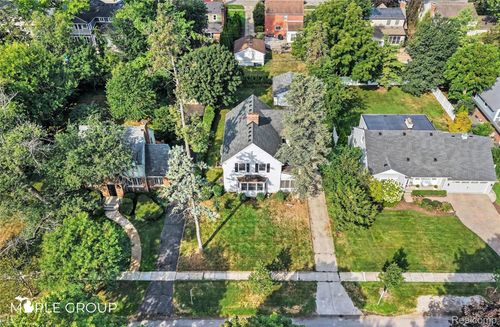 208 Larchlea Dr, Birmingham, MI, 48009-4408 | Card Image