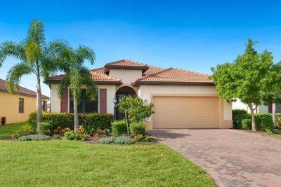 10202 Marbella Drive, House other with 3 bedrooms, 3 bathrooms and null parking in Bradenton FL | Image 1