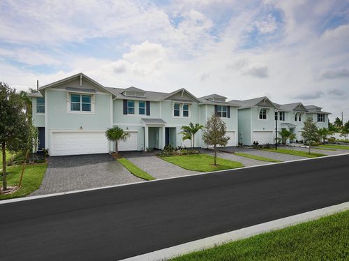 692 Salisbury Cir, Fort Pierce, FL, 34982-3990 | Card Image