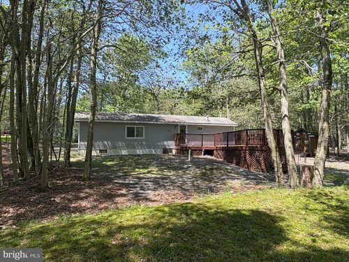 70 Iroquois Path, Gouldsboro, PA, 18424-8825 | Card Image