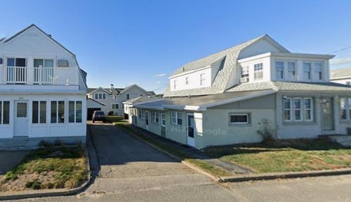 857 Ocean Blvd, Hampton, NH, 03842-2516 | Card Image