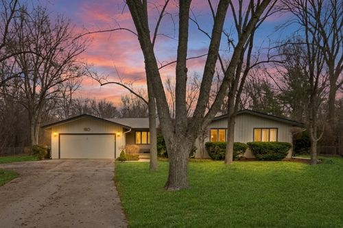 180 Crescent Knl, Libertyville, IL, 60048-2416 | Card Image