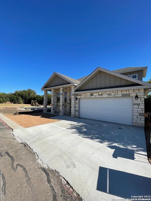 107 N Sutton Pl, Uvalde, TX, 78801-4767 | Card Image