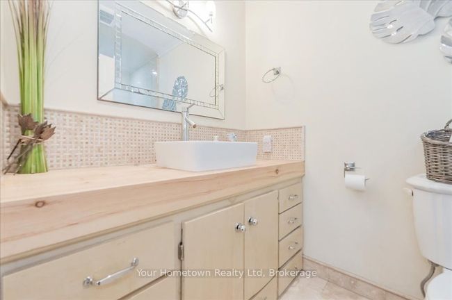 6933 Wellington 7 Rd, House other with 4 bedrooms, 2 bathrooms and 4 parking in Alma ON | Image 12