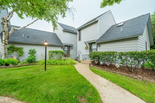 714 Colby Ct, Gurnee, IL, 60031-3116 | Card Image