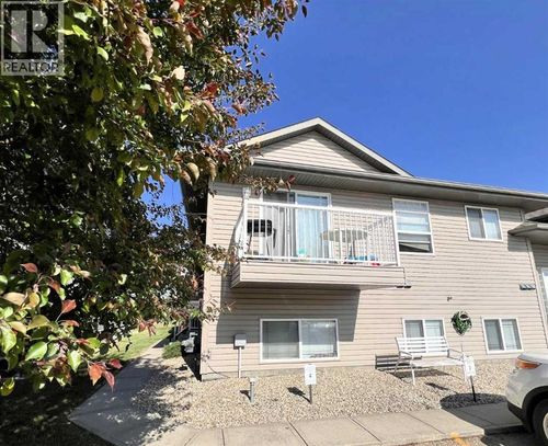 4803 54 Ave, Camrose, AB, T4V5B1 | Card Image