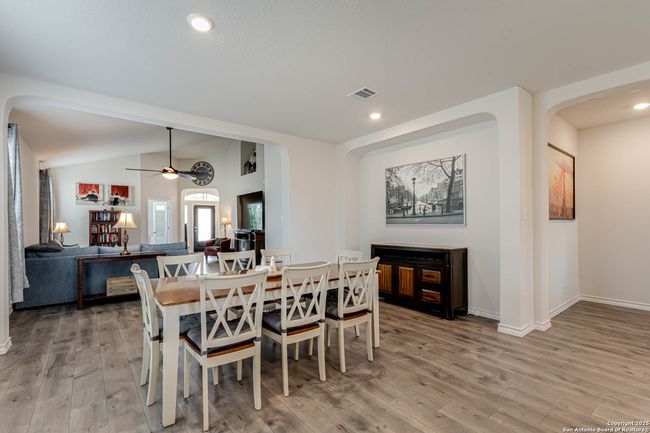 525 Amber Crk, House other with 3 bedrooms, 2 bathrooms and null parking in Cibolo TX | Image 11