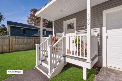 206 Dale Road, Burlington, VT, 05408 | Card Image