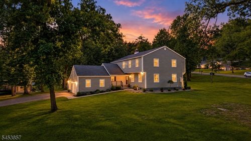 1 Buckley Hill Rd, Morristown, NJ, 07960-2669 | Card Image