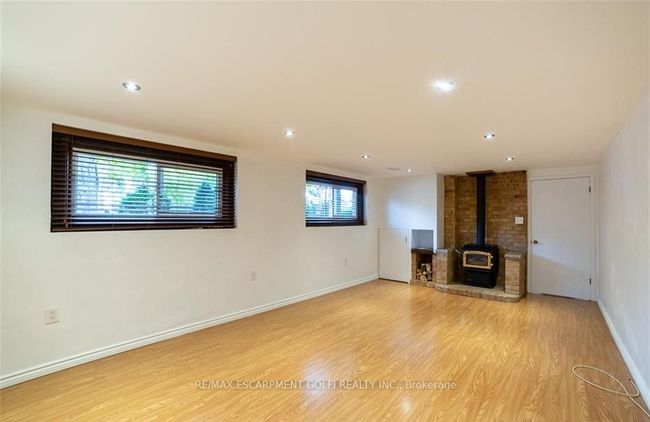 125 Lakeside Dr, House other with 4 bedrooms, 2 bathrooms and 4 parking in Grimsby ON | Image 19