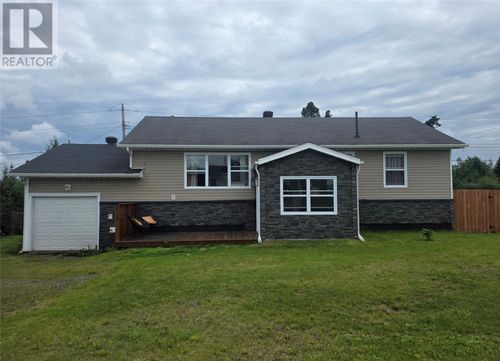 716 Durrell St, Labrador City, NL, A2V1J7 | Card Image