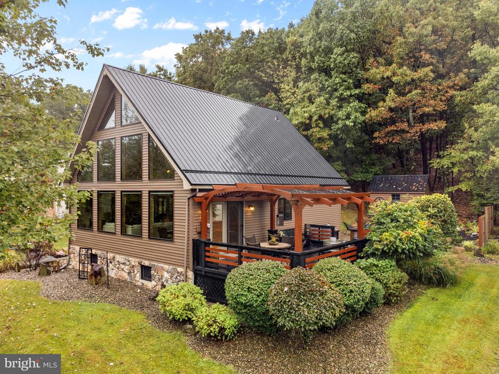 Palm Spring Ln, Altoona, PA 16601