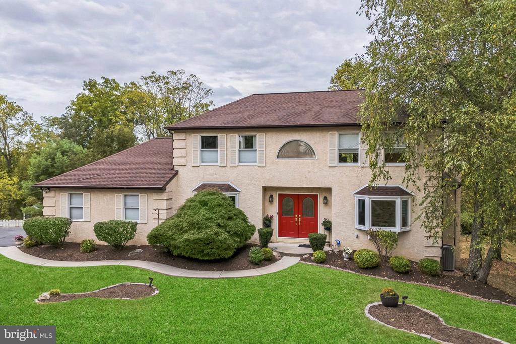 Green Ridge Dr, Norristown, PA 19403