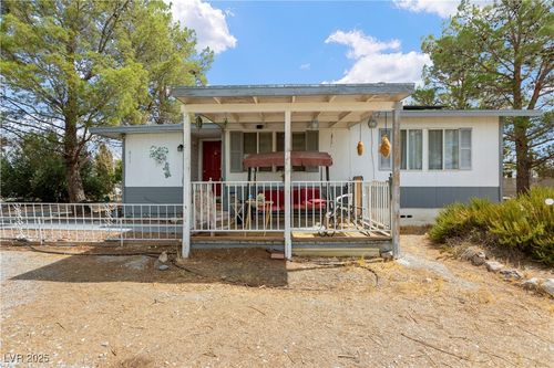611 S Woodchips Rd, Pahrump, NV, 89048-4445 | Card Image