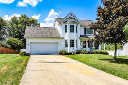 1006 Brittingham Dr, Ravenna, OH, 44266-3565 | Card Image