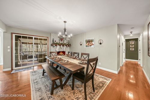 1110 Primrose Dr, Jefferson City, MO, 65109-1832 | Card Image