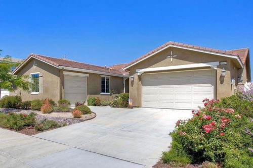 33802 Edge Ln, Temecula, CA, 92592-3480 | Card Image