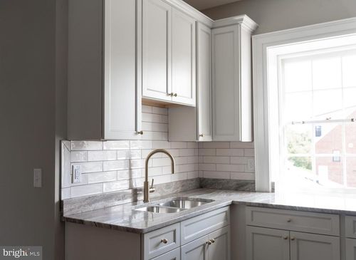 1-723 Caroline St, FREDERICKSBURG, VA, 22401-5966 | Card Image