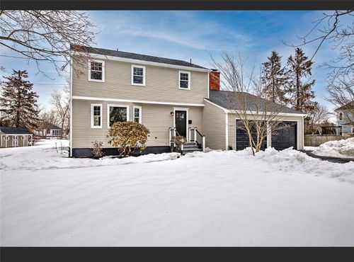 3 Pine Top Rd, Barrington, RI, 02806-1705 | Card Image