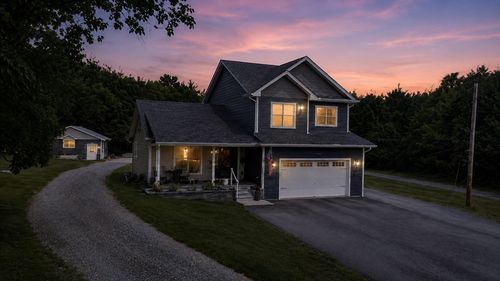 75 Kendall St, Granby, MA, 01033-9510 | Card Image