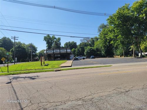 800 Saint Louis Road, Collinsville, IL, 62234 | Card Image