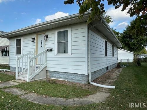 516 Somerset Ave, Mishawaka, IN, 46544-4572 | Card Image