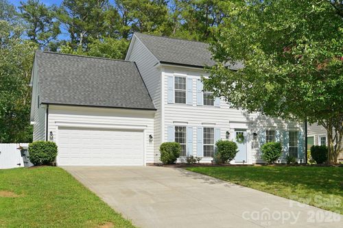 4611 Rock Stream Dr, Charlotte, NC, 28269-7150 | Card Image